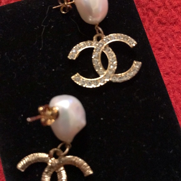 Akoya sea Pearl earrings - Picture 8 of 16